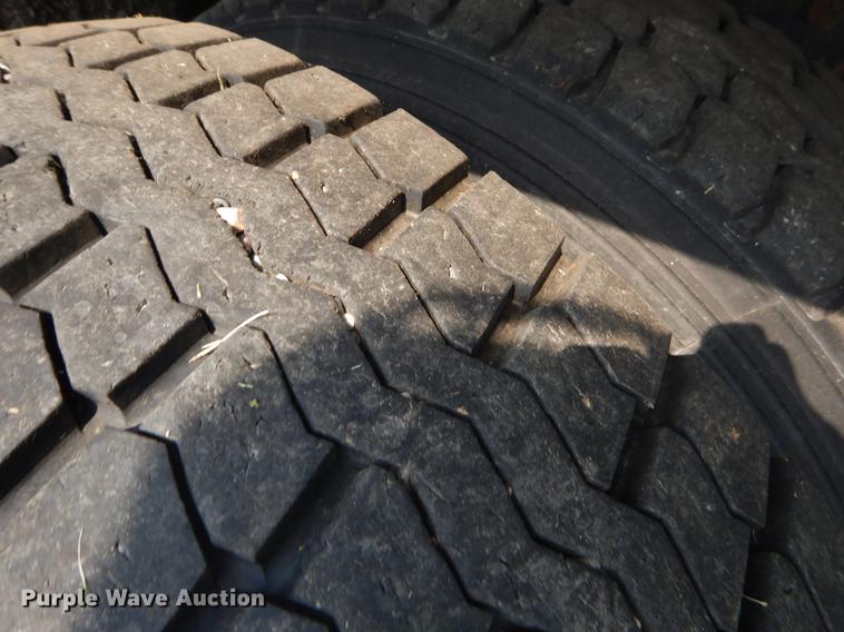 image for item EK9536 2002 International 2554 dump truck