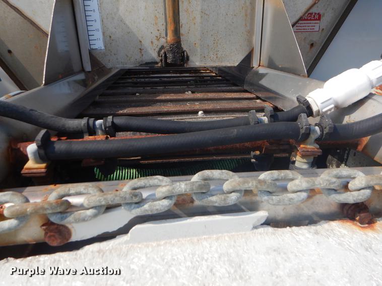 image for item EK9536 2002 International 2554 dump truck