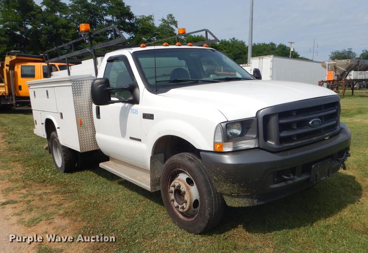 image for item EK9540 2002 Ford F550 utility truck