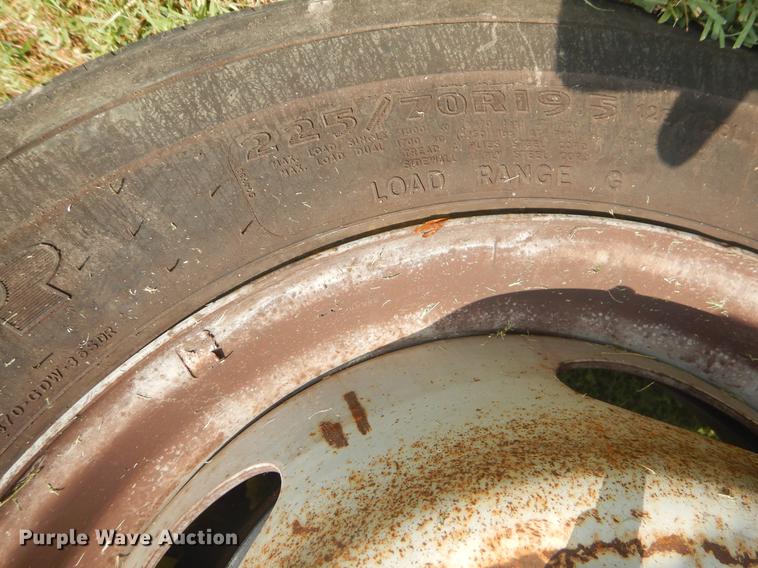 image for item EK9540 2002 Ford F550 utility truck