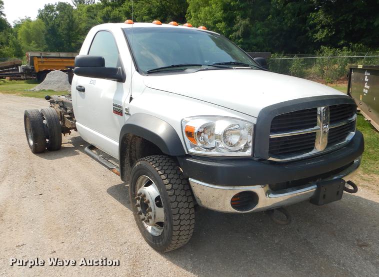 image for item EK9542 2008 Dodge Ram 4500 truck cab and chassis