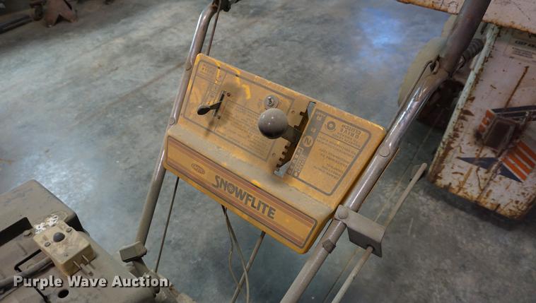 image for item ES9751 (5) snow blowers