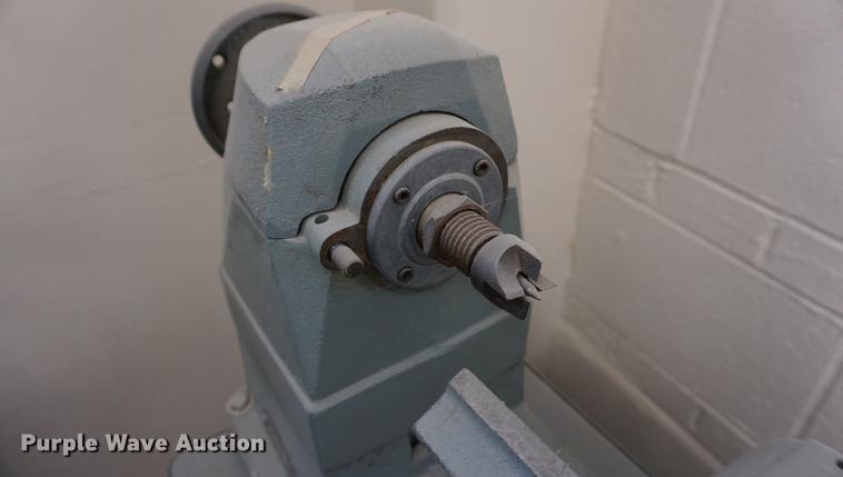 image for item ES9754 Delta wood lathe