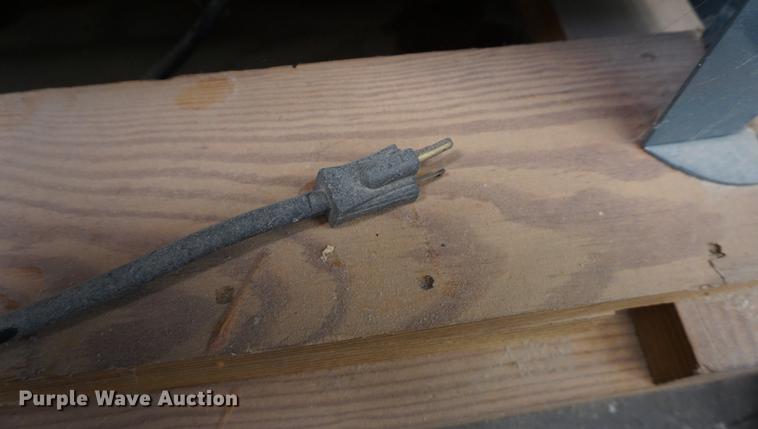 image for item ES9754 Delta wood lathe