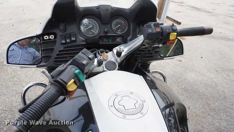 image for item ES9774 2000 BMW R1100RT 59K1085 motorcycle