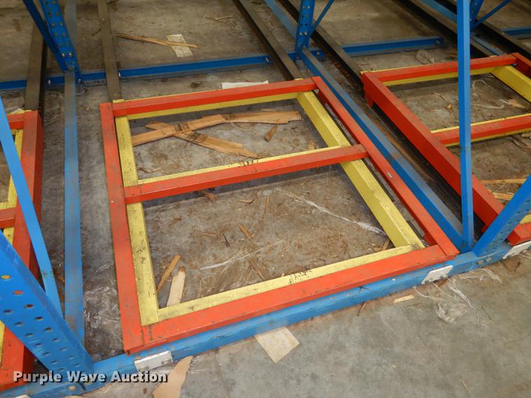 image for item ES9801 Rollback pallet racking