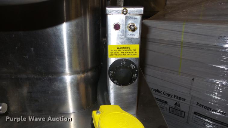 image for item EZ9398 Groen Goldline stainless steel braising pan