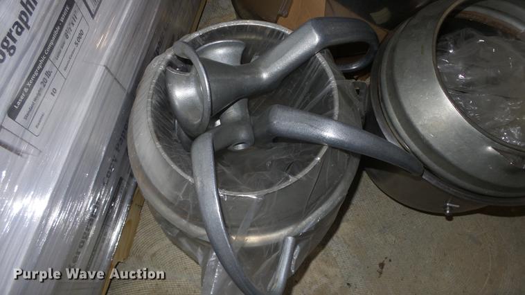 image for item EZ9401 Hobart A-200 mixer