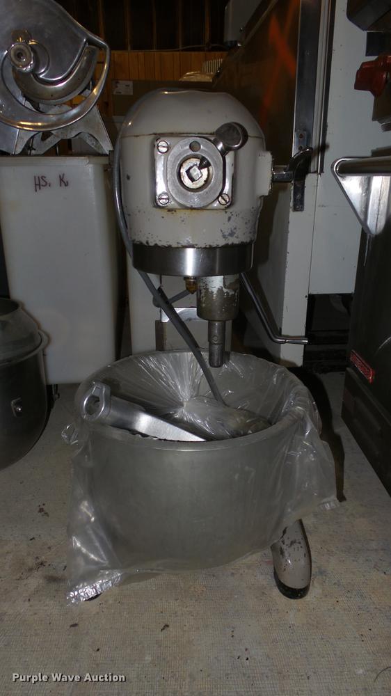 image for item EZ9401 Hobart A-200 mixer