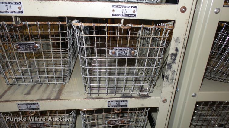 image for item EZ9409 (3) Neubauer basket style lockers