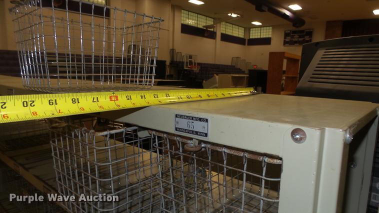 image for item EZ9409 (3) Neubauer basket style lockers