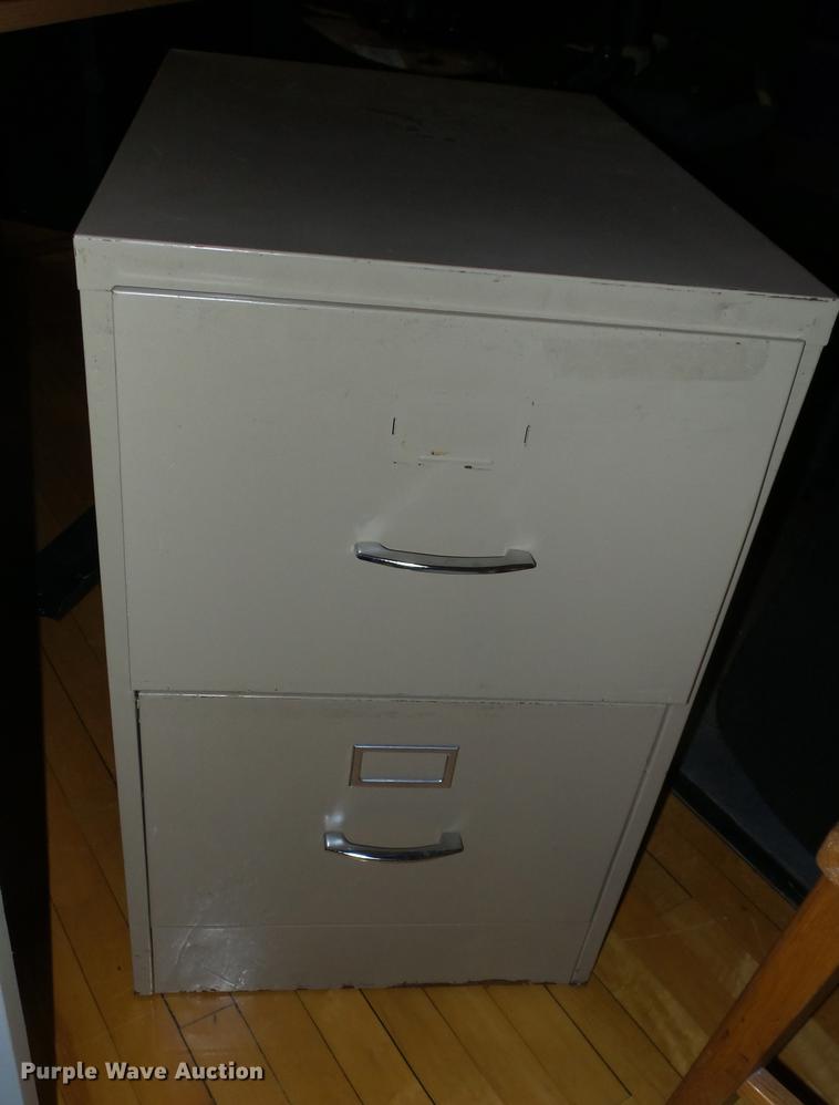 image for item EZ9423 Metal cabinets