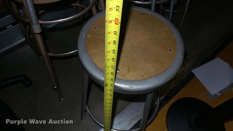 image for item EZ9424 Approximately 17 metal stools