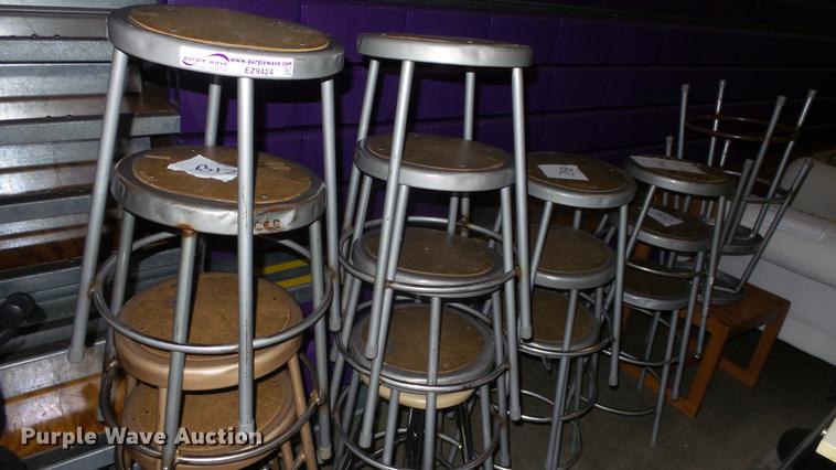 image for item EZ9424 Approximately 17 metal stools