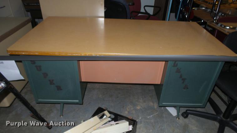 image for item EZ9431 (5) desks
