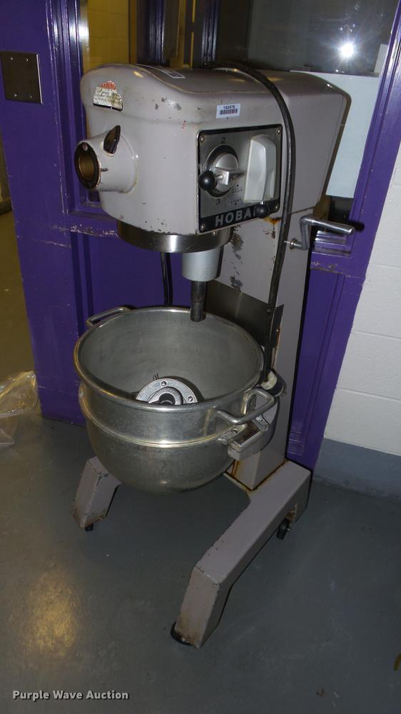 image for item EZ9433 Hobart D-300 mixer