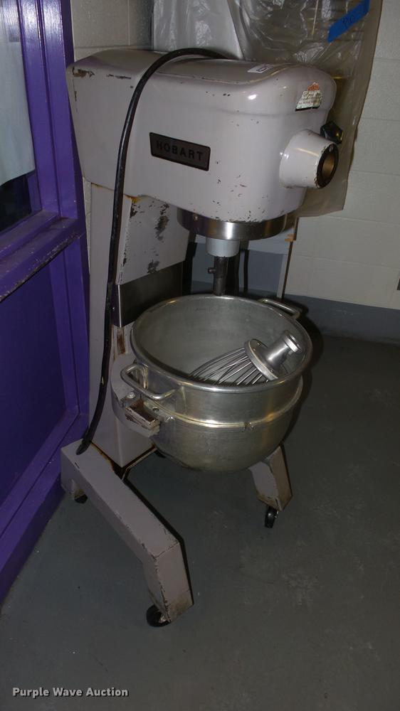 image for item EZ9433 Hobart D-300 mixer