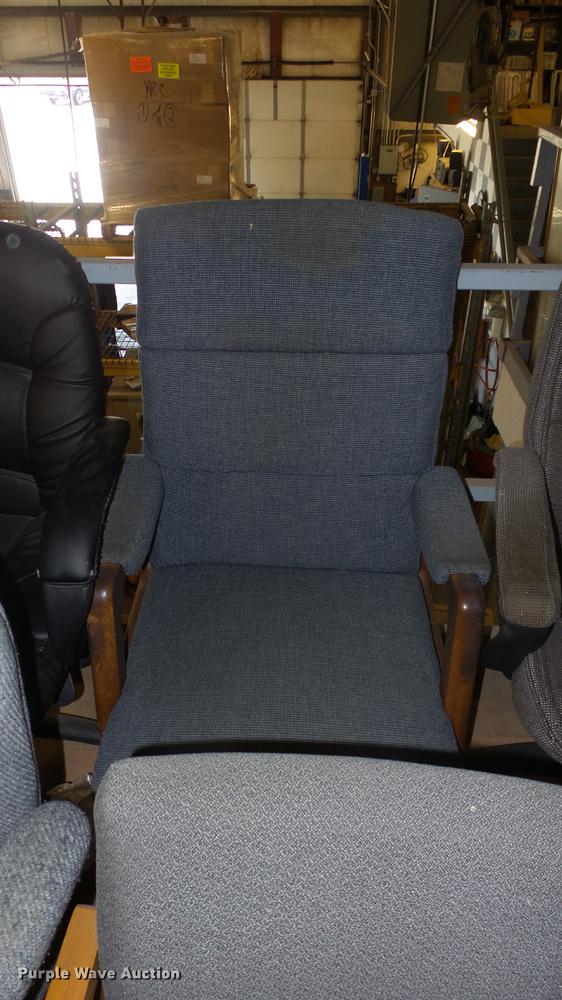 image for item EZ9441 Approximately 30 chairs