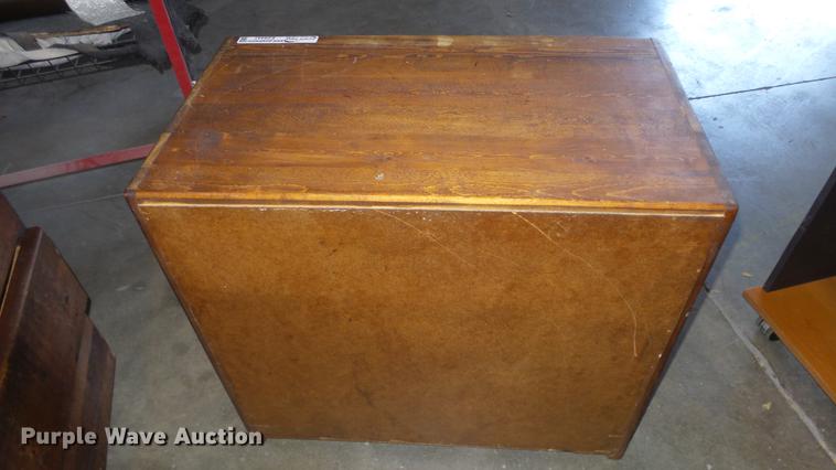 image for item EZ9448 (11) wood dressers
