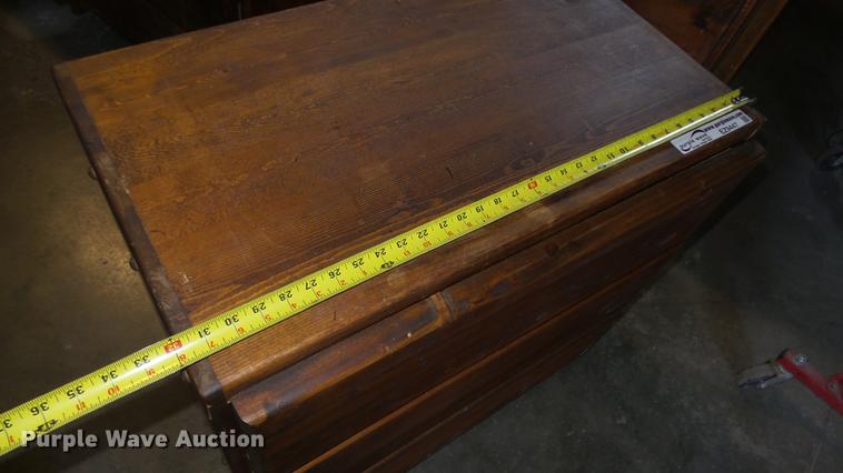 image for item EZ9448 (11) wood dressers