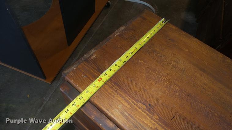 image for item EZ9449 (11) wood dressers