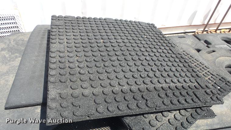 image for item EZ9455 Approximately 120 weight room rubber flooring pieces