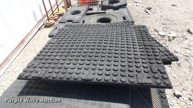 image for item EZ9455 Approximately 120 weight room rubber flooring pieces
