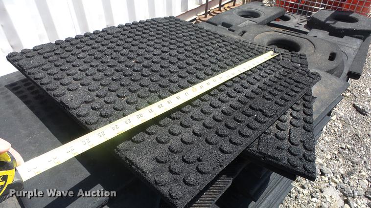 image for item EZ9455 Approximately 120 weight room rubber flooring pieces