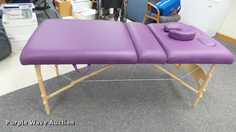 image for item EZ9457 Approximately 26 massage tables