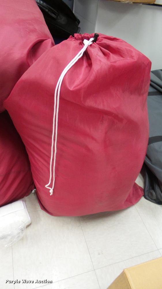 image for item EZ9457 Approximately 26 massage tables