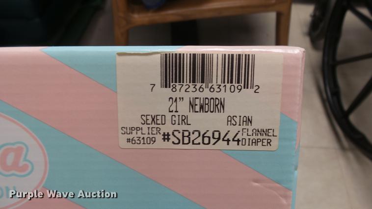 image for item EZ9458 Approximately 30 Diana Collection dolls