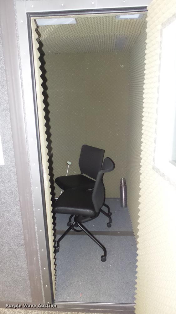 image for item EZ9461 (2) Gretch-Ken acoustics booths