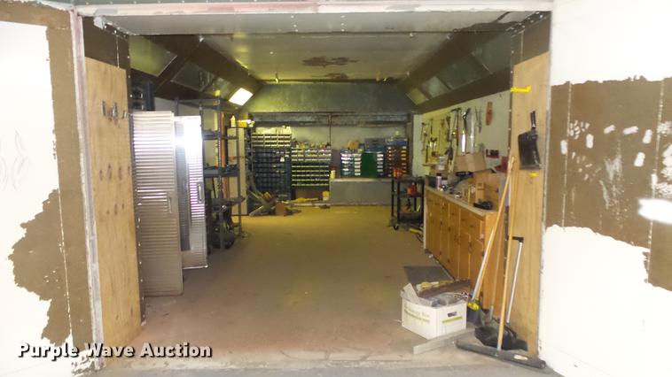 image for item EZ9465 Binks paint booth