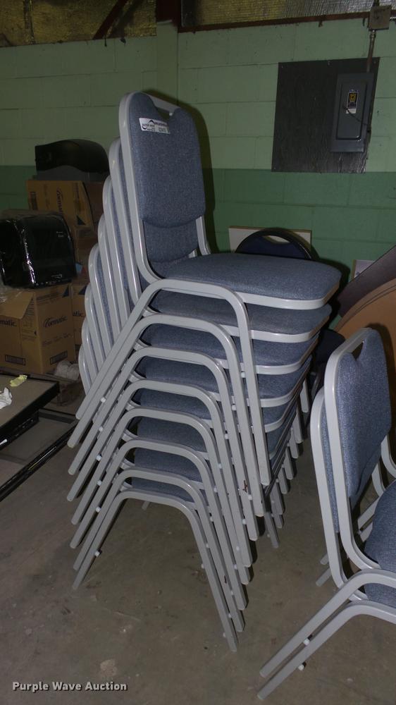 image for item EZ9470 Approximately 23 chairs