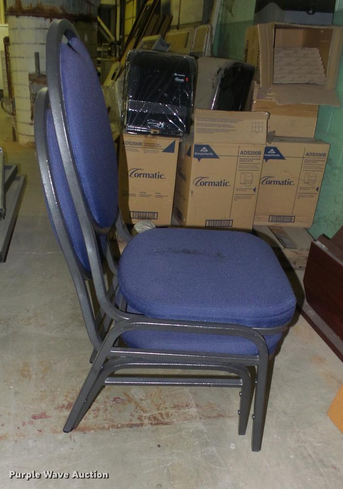 image for item EZ9470 Approximately 23 chairs
