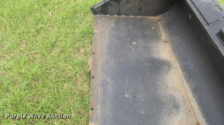 image for item EZ9485 Skid steer bucket