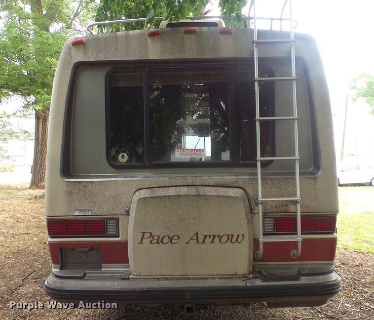 image for item EZ9486 1988 Chevrolet Pace Arrow RV