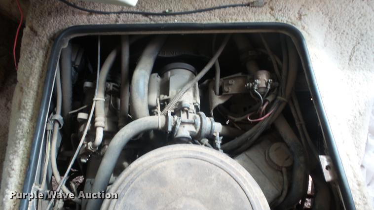 image for item EZ9486 1988 Chevrolet Pace Arrow RV