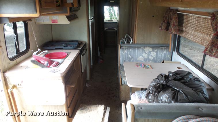 image for item EZ9486 1988 Chevrolet Pace Arrow RV