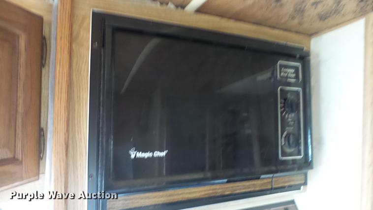 image for item EZ9486 1988 Chevrolet Pace Arrow RV