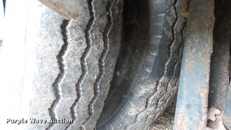 image for item EZ9486 1988 Chevrolet Pace Arrow RV