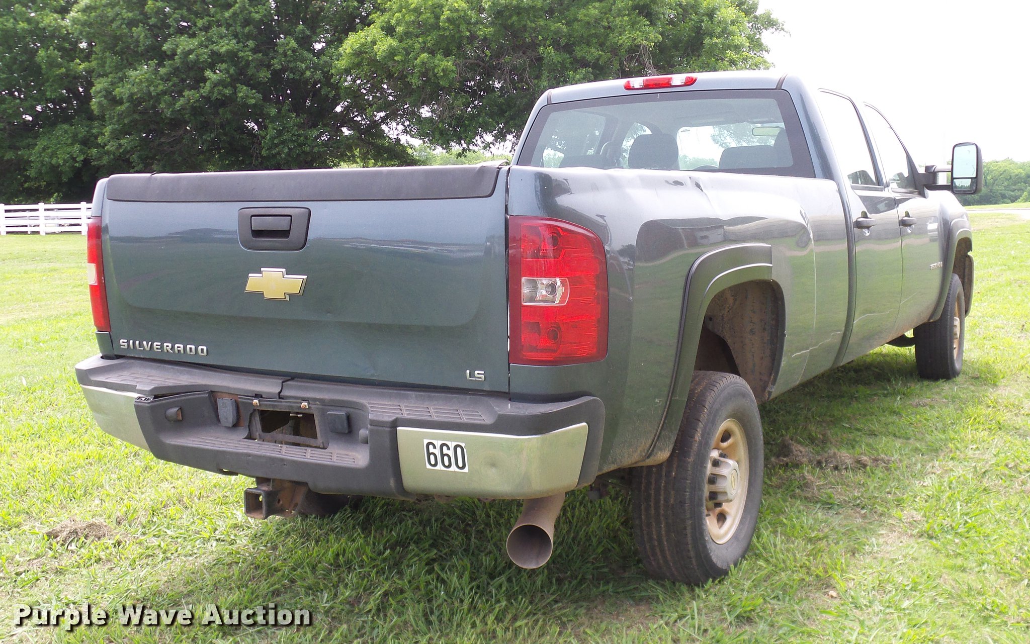 2009 Chevrolet Silverado 2500HD Crew Cab pickup truck in Stillwater, OK