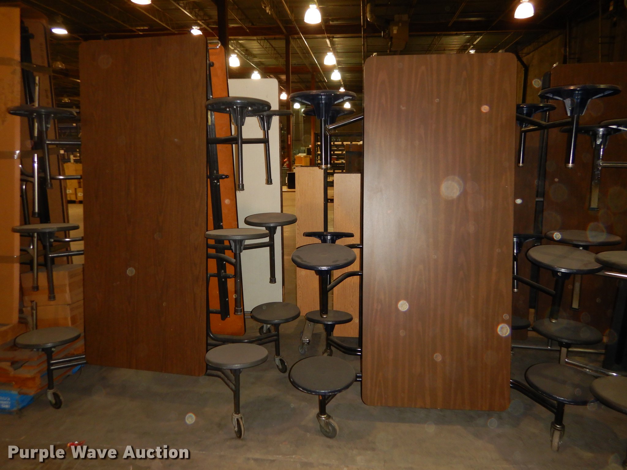 Furniture in Lenexa, KS Item ES9809 sold Purple Wave