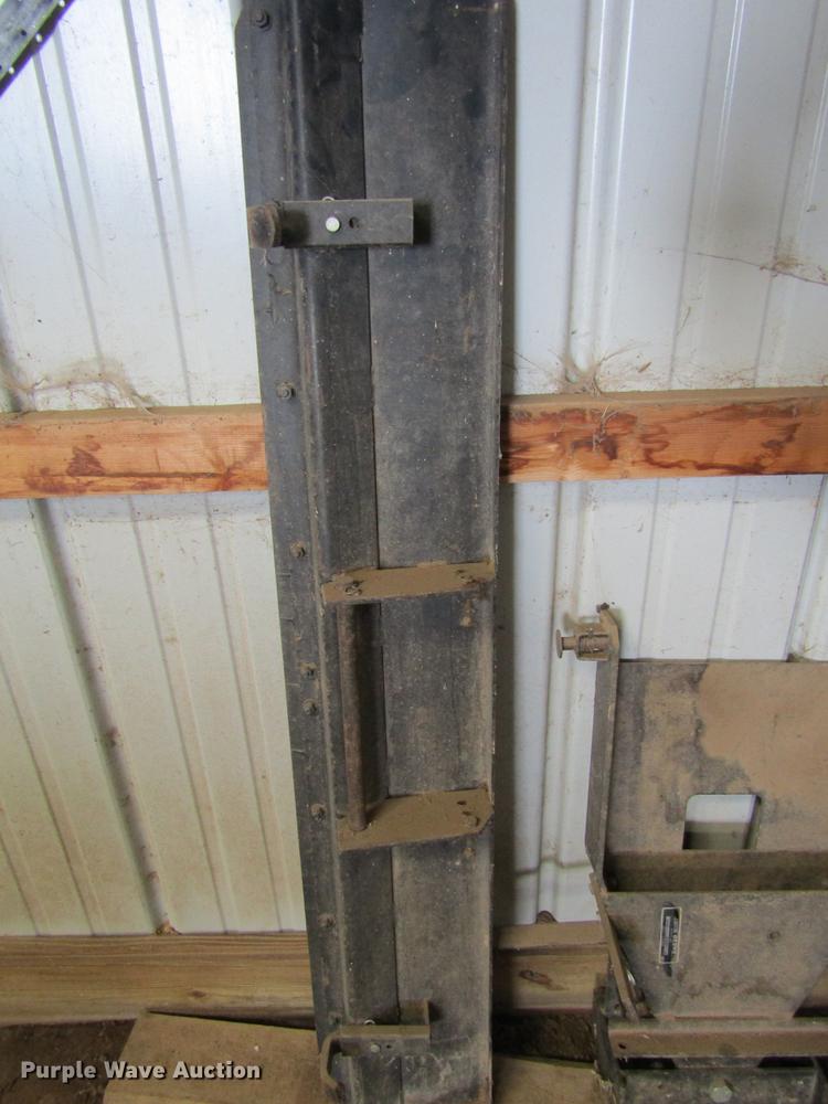 image for item BU9708 John Deere 300 lawn mower