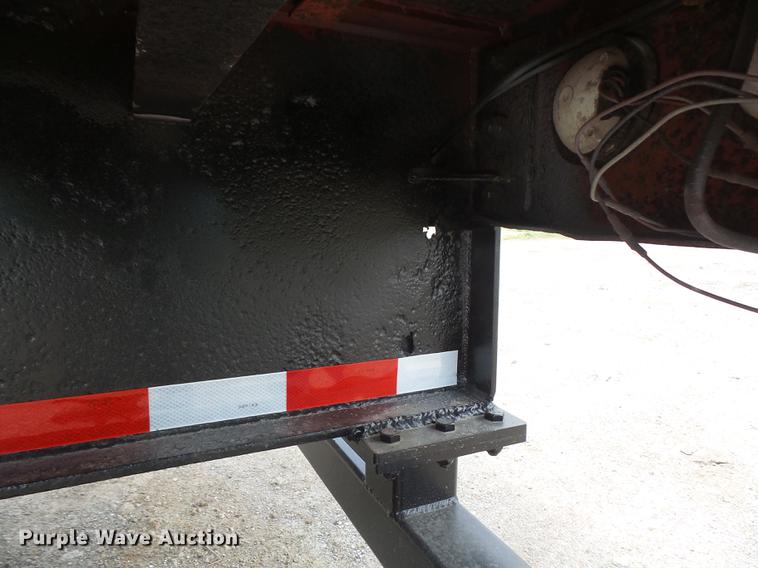 image for item DB6050 2002 Wade Services drop deck tank trailer