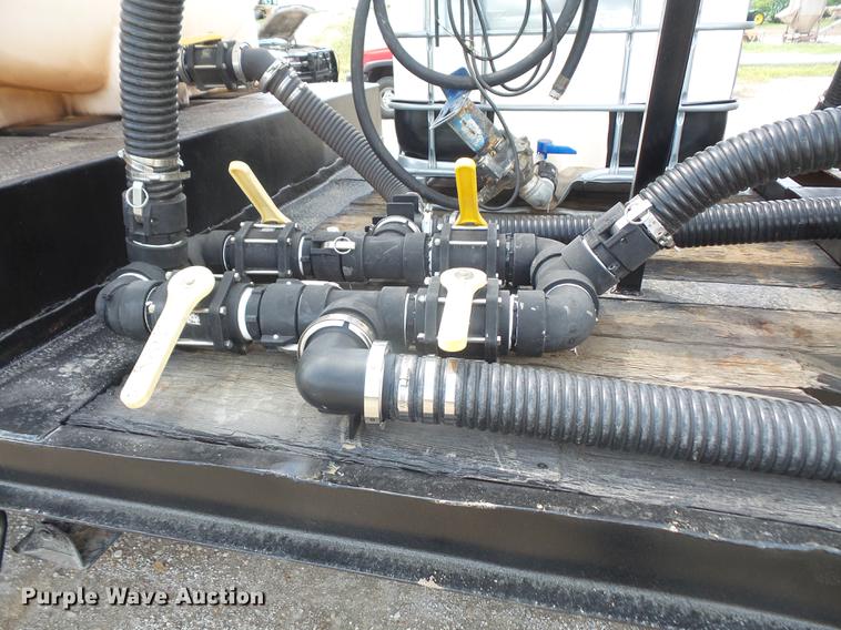 image for item DB6050 2002 Wade Services drop deck tank trailer