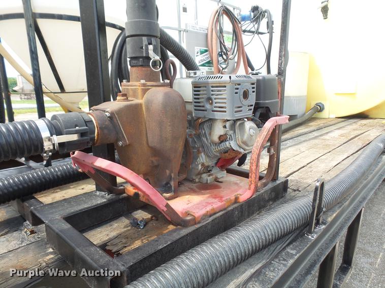 image for item DB6050 2002 Wade Services drop deck tank trailer