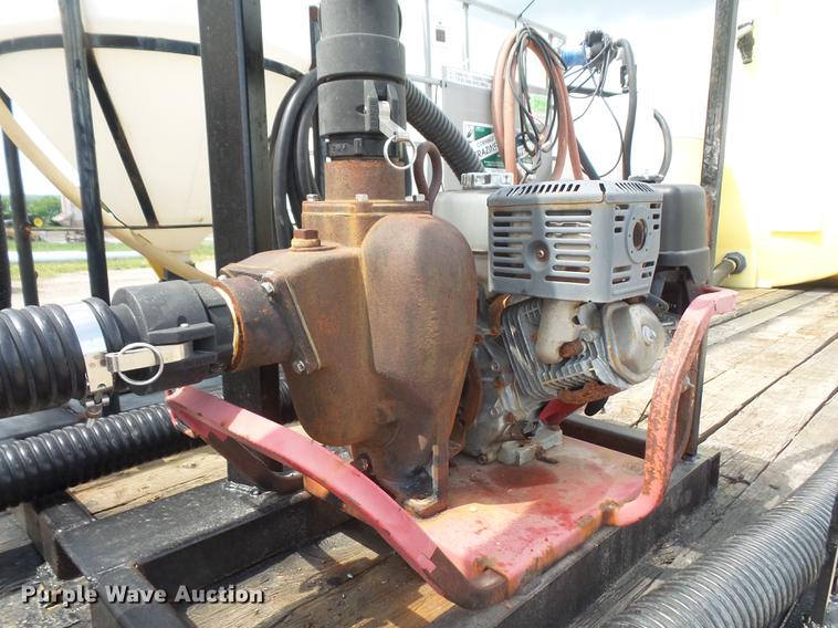 image for item DB6050 2002 Wade Services drop deck tank trailer