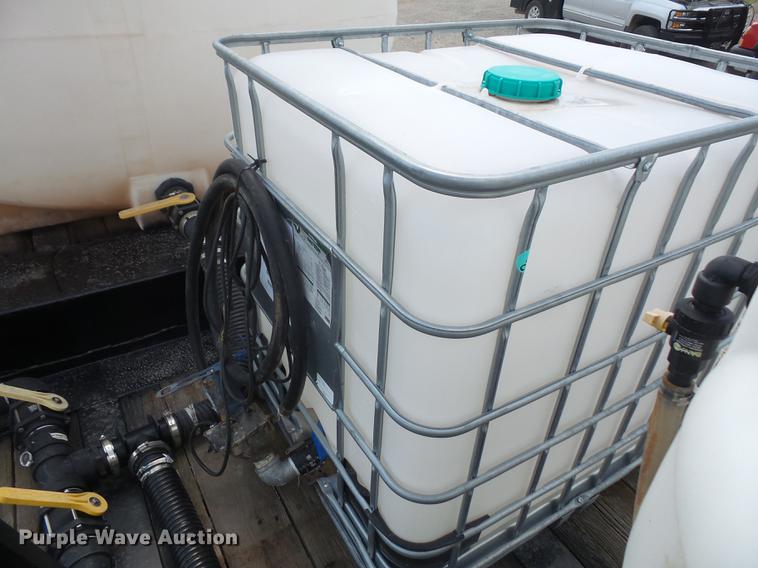 image for item DB6050 2002 Wade Services drop deck tank trailer