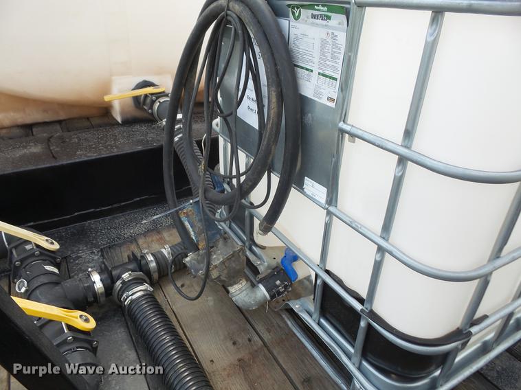 image for item DB6050 2002 Wade Services drop deck tank trailer